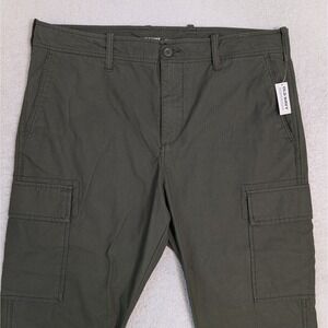 NEW Men's Army Green Old Navy Cargo Pants with Multiple Pockets 40x30 STRAIGHT